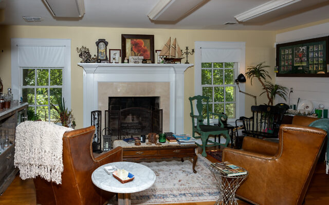 The StoneWood Ranch interior has timeless antiques, gorgeous China and plenty of soul. Eric designed the Butler’s Cabin room in the style of the Masters in Augusta.