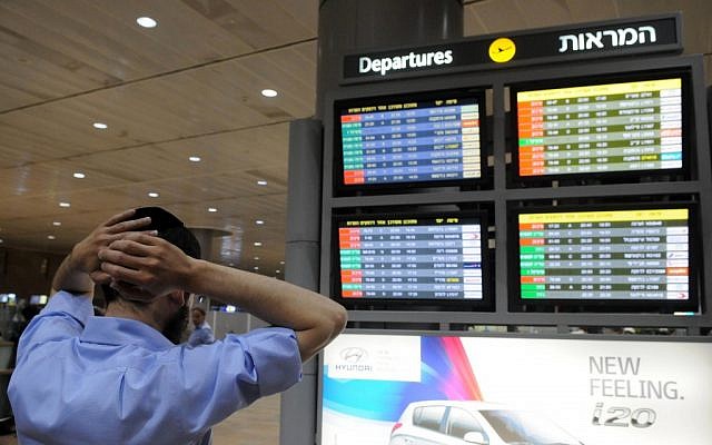 Illustrative photo of the departures board at Ben Gurion Airport. (Yossi Zeliger/Flash90)
