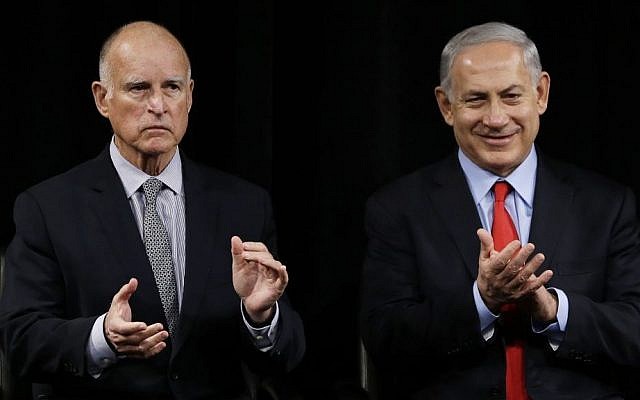 California Governor Jerry Brown, left, and Prime Minister Benjamin Netanyahu at the Computer History Museum in Mountain View, California. (AP/Eric Risberg)