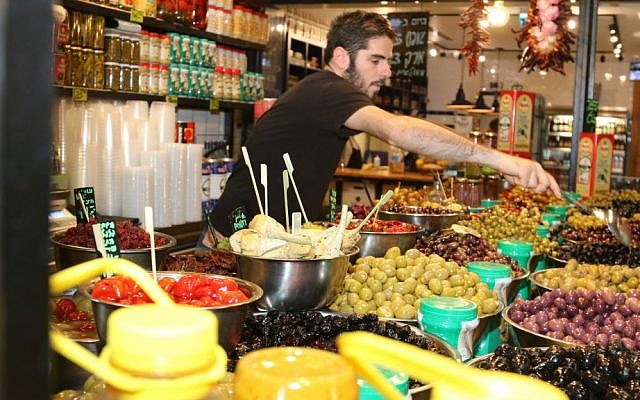 The indoor market hosts 91 shops and eateries. (Shmuel Bar-Am)