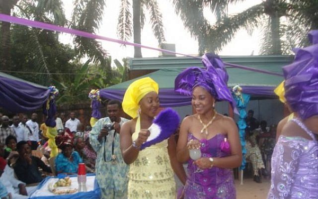 Igbo traditional wedding at Nnewi. (Wikimedia Commons)