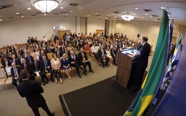 Osias Wurman speaking at the reception of Prime Minister Benjamim Netanyahu, on December 2018, in Rio, Brazil (Isaac Markman).
