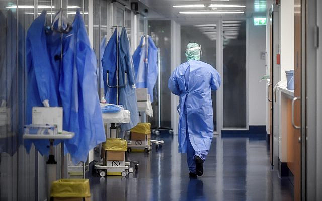 A view of the corridor outside the intensive care unit of the hospital of Brescia, Italy, Thursday, March 19, 2020. (Claudio Furlan/ LaPresse via AP)