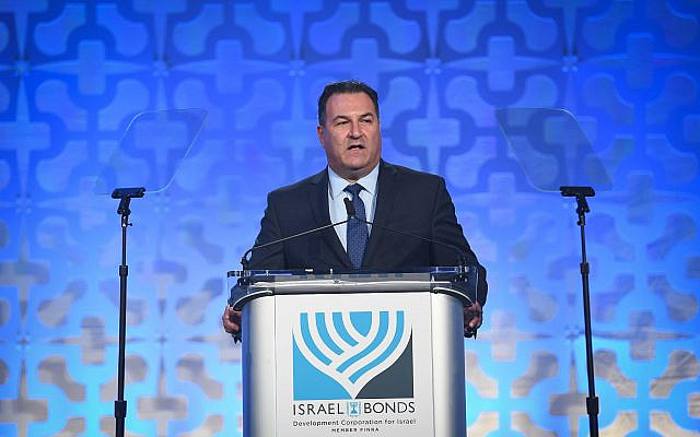 Israel Maimon addresses global Israel Bonds leadership at the annual Prime Minister’s Club Dinner in Florida. (Photo: Shahar Azran)