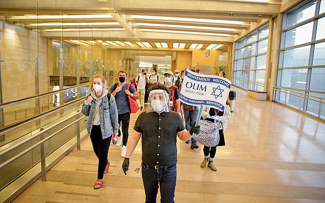 New arrivals: Olim at Israel’s Ben-Gurion airport this year (Credit: Yonit Schiller via Jewish News)
