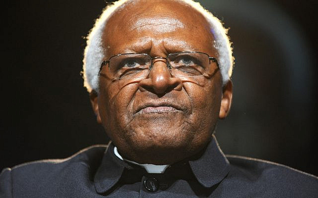 Archbishop Desmond Tutu speaking during the One Young World Summit ceremony at Old Billingsgate, London.  (Via Jewish News)
