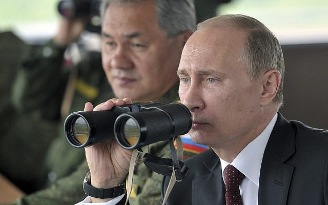 A dead eyed Putin observes like a snake eyeing a rat. Credit: Wikipedia Commons.
