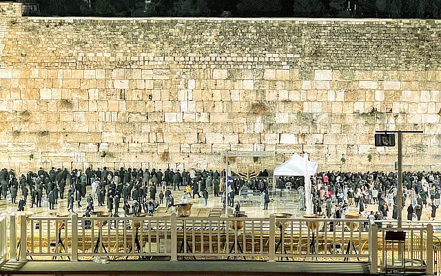Western Wall on Eighth Night of Chanukah, 2022. Photo by Jeff Mendelsohn.