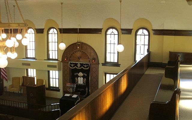 View from the women's gallery at B'nai Jacob Synagogue. December, 25 2011 (Ottumwa, Iowa)