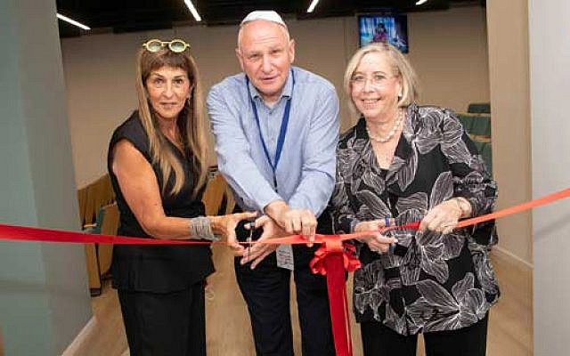 (Left to Right:) Rely Alon, PhD, Director, Hadassah Medical Organization Division of Nursing and Health Professionals; Prof Yoram Weiss, General Director, Hadassah Medical Organization; Hadassah National President Rhoda Smolow. Photo courtesy of Hadassah