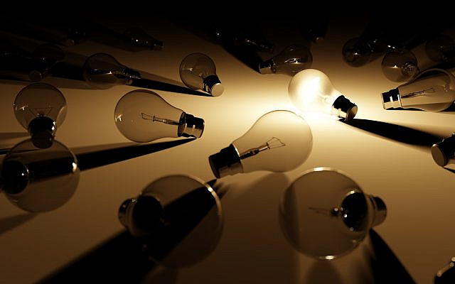 https://pixabay.com/photos/light-light-bulbs-hope-glow-2156209/