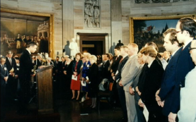 Sharing lessons of the Holocaust in the Capitol Rotunda, 1987. (courtesy)