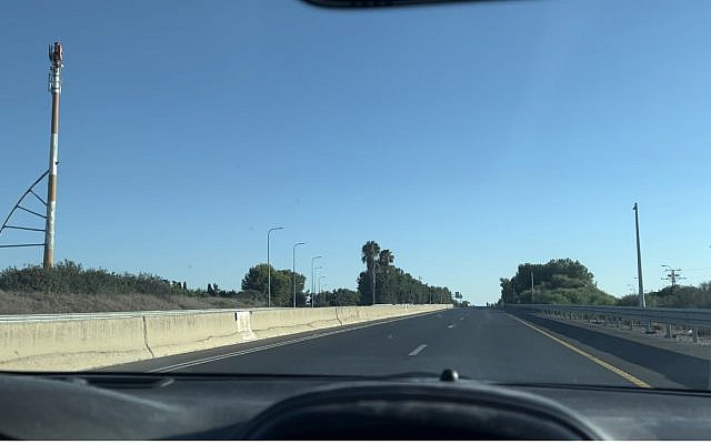 A vehicle-free Route 4 shortly before the start of the Yom Kippur fast.
Courtesy of the writer.