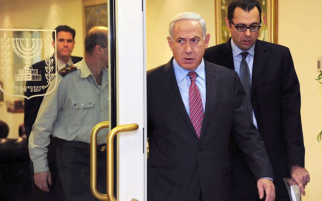 Prime Minister Benjamin Netanyahu attends the weekly cabinet meeting, Jerusalem, November 18, 2012. Kobi Gideon, Government Press Office.
