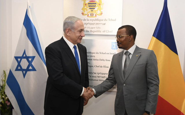 Chad President Mahamat Deby and Israeli Prime Minister Benjamin Netanyahu inaugurate Chad's Embassy in Tel Aviv. Credit : IsraeliPM/Twitter