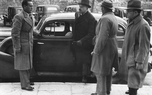 Chaim Weizmann arriving to testify before the Peel Commission in Jerusalem, November 1936 (Library of Congress)