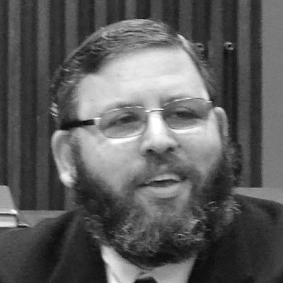 Dear Rabbi: What to do with Walder's books? | Aryeh Klapper - Vimarsana News