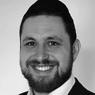 Ben Kurzer, at The Blogs - Vimarsana News