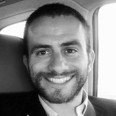 Eitan Charnoff, at The Blogs - Vimarsana News
