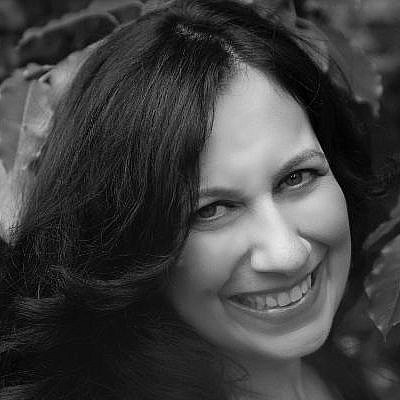 Deborah Peretz, at The Blogs - Vimarsana News