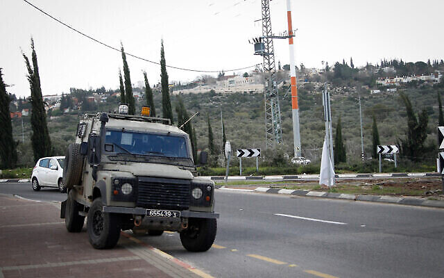 تصویر تزئینی: نیروهای امنیتی اسرائیل در نزدیکی اریئل در کرانه باختری، ۱۷ مارس ۲۰۲۱۹. ٰ
(Nasser Ishtayeh/Flash90)