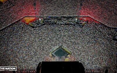 جمعیت ۶۲۰۰۰ نفری کنسرت Imagine Dragons در ۲۹ اوت ۲۰۲۳. (Courtesy Omri Silver)