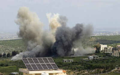 تصویر: نیروهای دفاعی در ۲۴ آوریل ۲۰۲۴ در آیت الشب، جنوب لبنان. (Israel Defense Forces)
