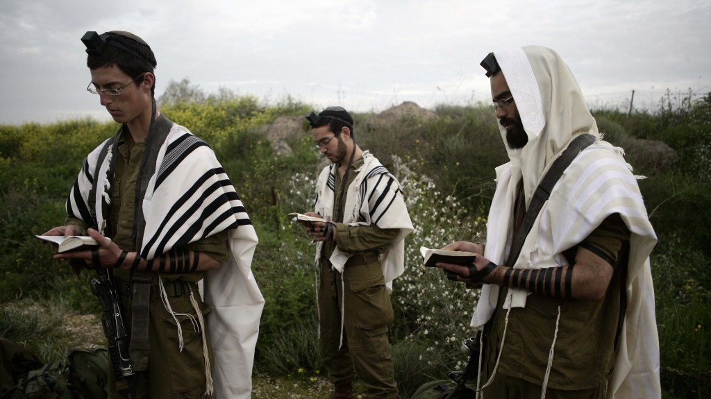File photo of soldiers from Nahal Haredi, an ultra-Orthodox battalion in the IDF (photo credit: Abir Sultan/Flash90)