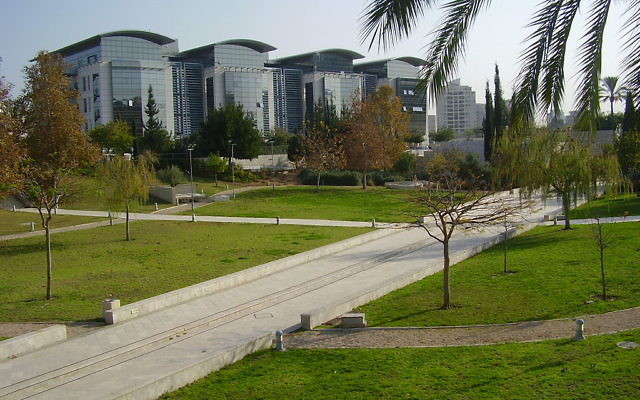 L'université Bar-Ilan. (Crédit : CC-BY Avishai Teicher/Wikimedia Commons)