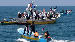Les patrouilles maritimes du Hamas et des Palestiniens se préparent pour l'arrivée de la flotille, le 30 mai 2010 (Crédit : Abed Rahim Khatib/Flash90)
