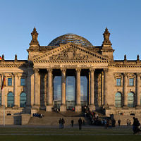 Le Bundestag, chambre basse du Parlement allemand. (Crédit : Jürgen Matern /Wikimedia Commons, CC-BY-3.0)