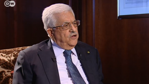 Mahmoud Abbas, lors d'une interview donnée à la télévision allemande Welle (Crédit : capture d'écran)