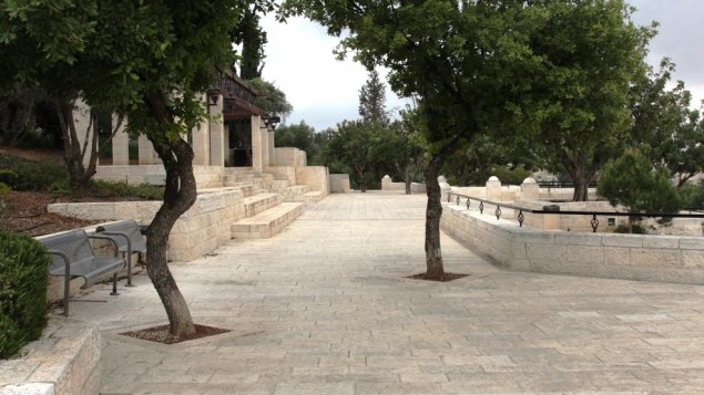 La promenade Haas (Crédit : Shmuel Bar-Am)