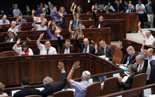 Un vote à la Knesset (Crédit : Miriam Alster/Flash 90)