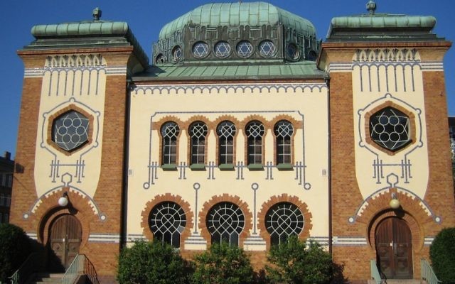 La seule synagogue de Malmö, en Suède. (Crédit : CC BY-SA/Wikimedia)