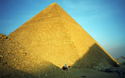 Pyramide de Gizeh - Kheops (Crédit : Jerzy Strzelecki/Wikimedia commons/CC BY SA 3.0)