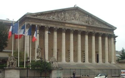 L'Assemblée nationale française. Illustration. (Crédit : Pol/CC BY 3.0/Wikimedia commons)