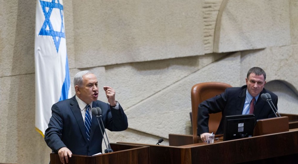 Le Premier ministre Benjamin Netanyahu défend son projet de loi sur ‘l'Etat juif’, le 26 novembre (Crédit ; Miriam Alster/FLASH90)