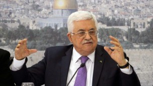 Le président de l'Autorité palestinienne Mahmoud Abbas (Crédit : Issam Rimawi/Flash90) 