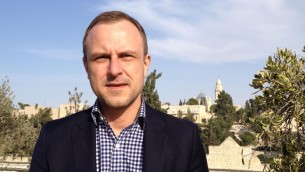 L'expert en contre terrorisme, Peter Neumann, le 2 décembre 2014 à Jérusalem (Crédit : Elhanan Miller/Times of Israel staff)