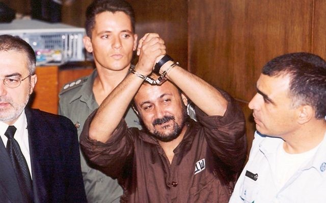 Marwan Barghouthi au tribunal en 2002 (Crédit : Flash90)