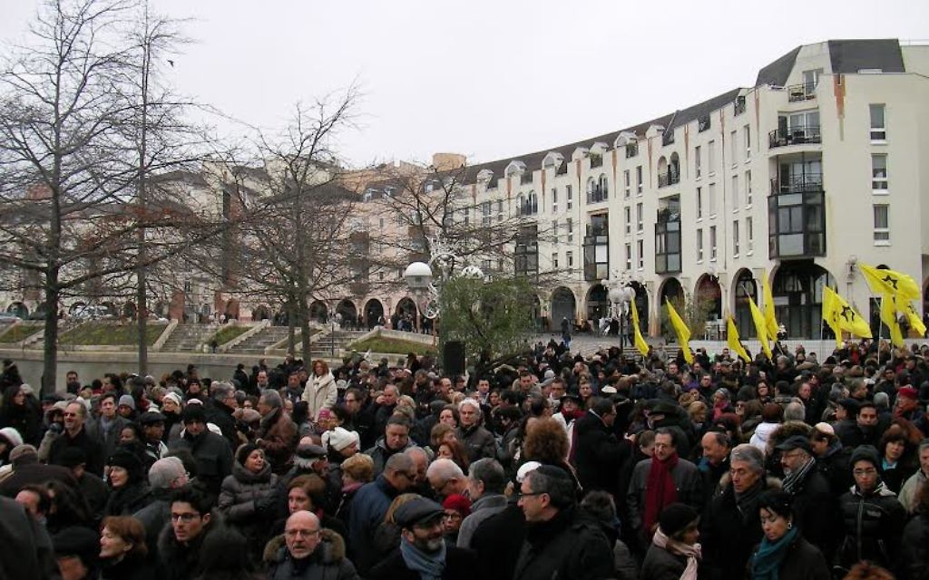 Rassemblement contre l’antisémitisme à Créteil, le 7 décembre 2014. (Crédit : Henri Bettan/Times of Israël)