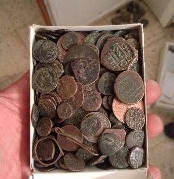 Un voleur d'antiquités arrêté en possession de pièces de monnaie anciennes  - The Times of Israël