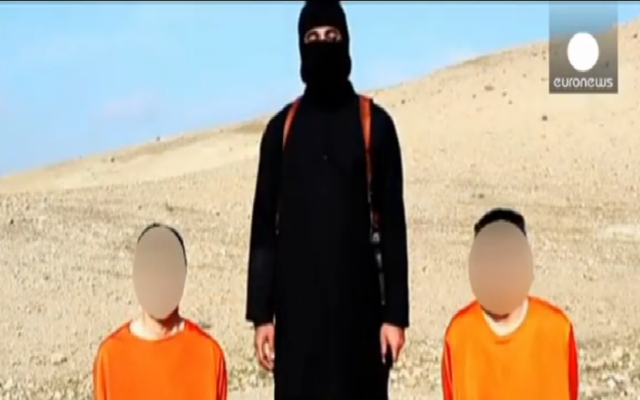Vidéo de l'Etat islamique avec les otages japonais (Crédit : Capture d'écran YouTube/Euronews)