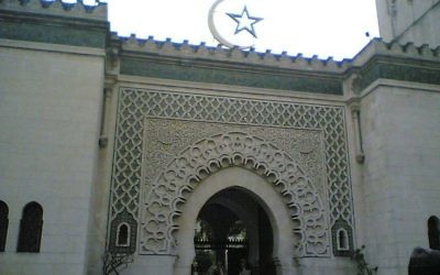 La Grande mosquée de Paris. Illustration. (Crédit : Wikimedia Commons)