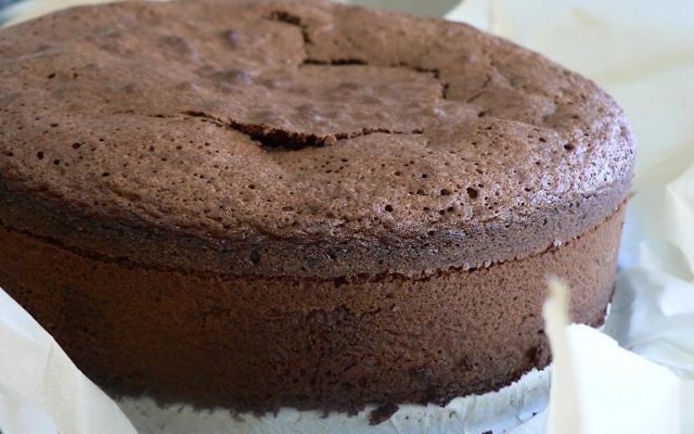 Gâteau au chocolat (Crédit : Heinhurd/Wikimedia/Creative Common 3.0)