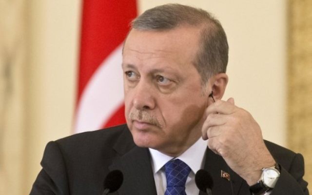 Le président turc Recep Tayyip Erdogan en avril 2015 (Crédit :  AFP PHOTO / DANIEL MIHAILESCU)