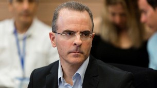 L'ancien chef de l'Autorité antitrust d'Israël, David Gilo, le 18 mars 2014 (Crédit : Flash 90)