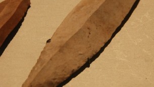 Un couteau de silex (Photo: Autorisation du Musée des Pays de la Bible de Jérusalem)