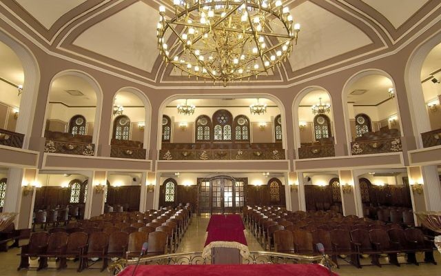 La synagogue Neve Shalom à Istanbul, en Turquie. (Crédit : La communauté juive turque)